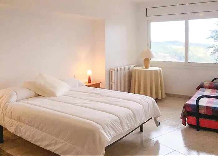 Amazing home in Tossa de Mar with 7 Bedrooms, WiFi&Outdoor swimming pool