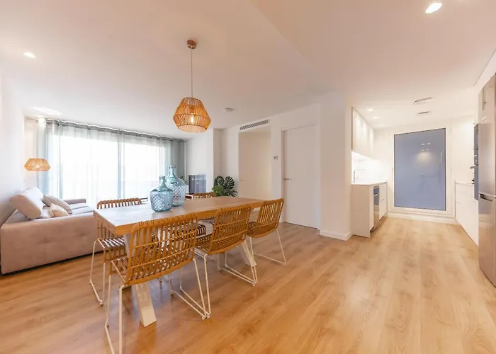 Bravissimo Falcó, 3 bedrooms&balcony Gerona