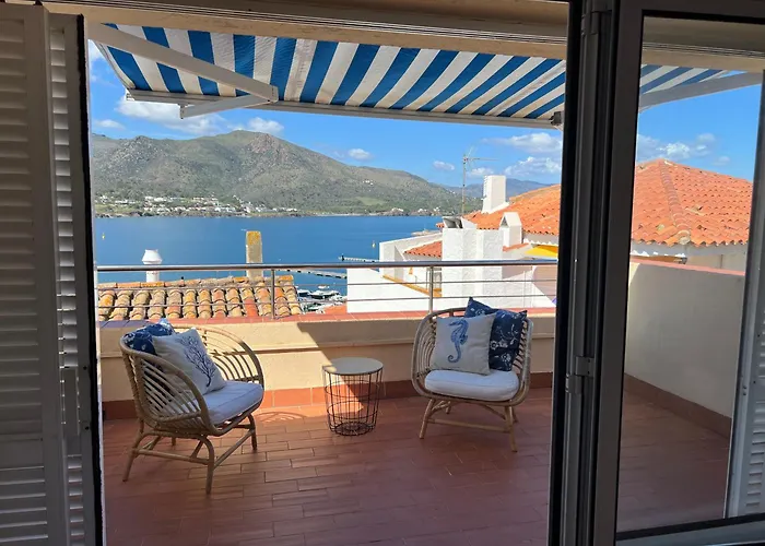 Hotels in El Port De La Selva