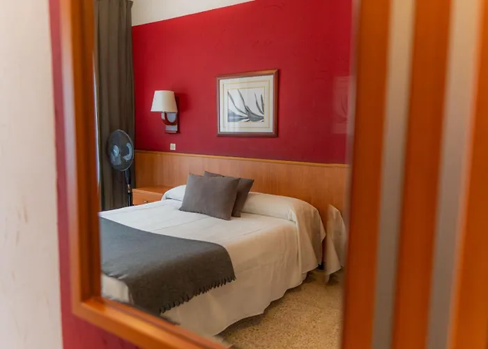 Hostal Regina Blanes