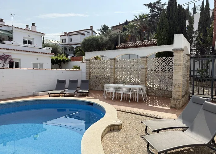 El Privado Agi Villa Grecs Rosas