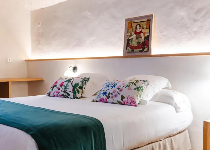 Hotel Boutique Monells Summum