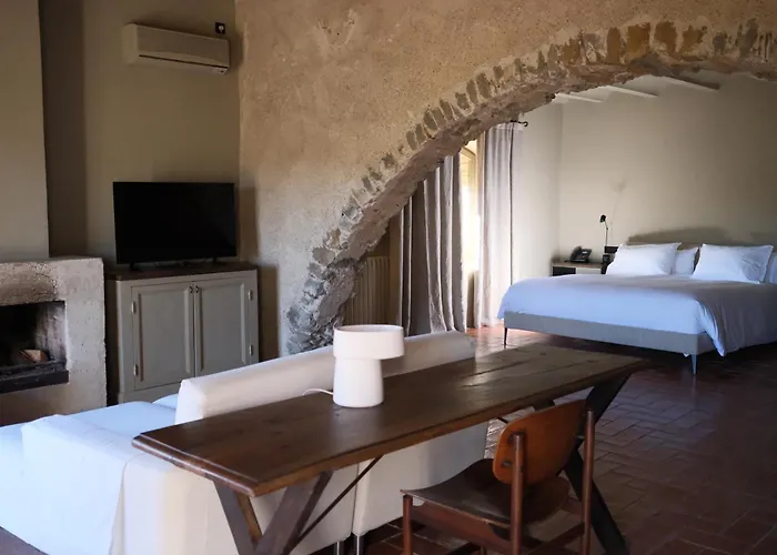 Hotel La Placa Madremanya