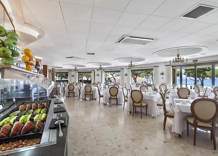 4 Sterne-Hotel-Hotel Columbus Castell-Platja d’Aro