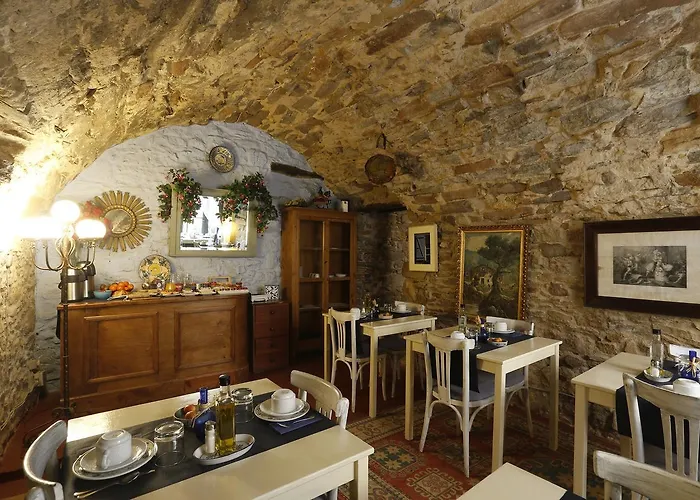 Hostal Blau Peratallada