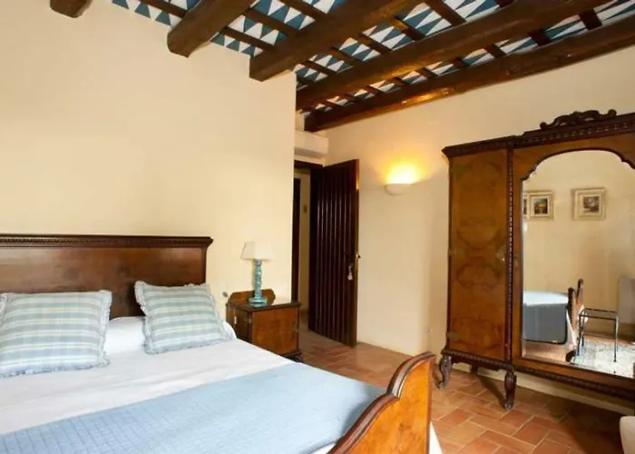 Hostal La Riera Torroella de Montgrí