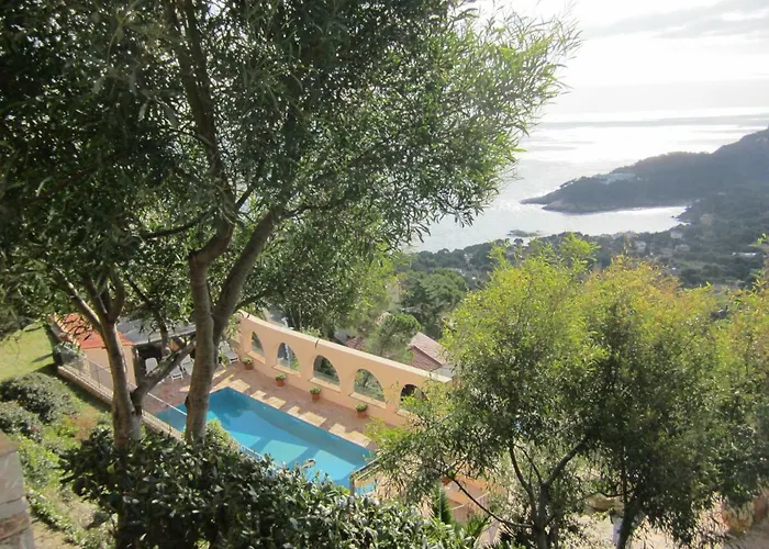 Pet friendly Las Velas Begur